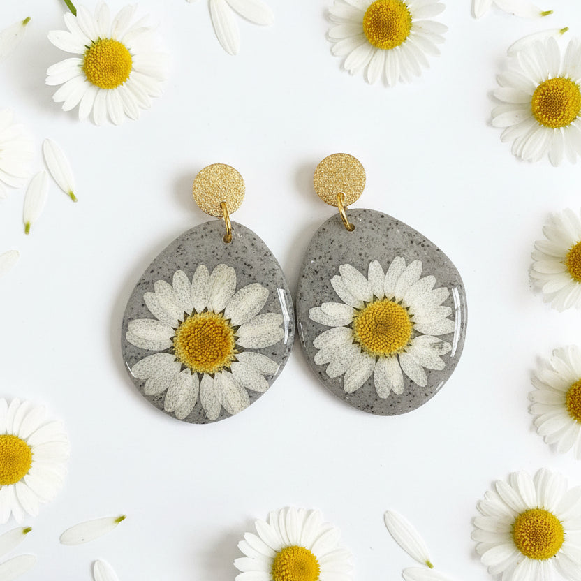 Daisy Dangles